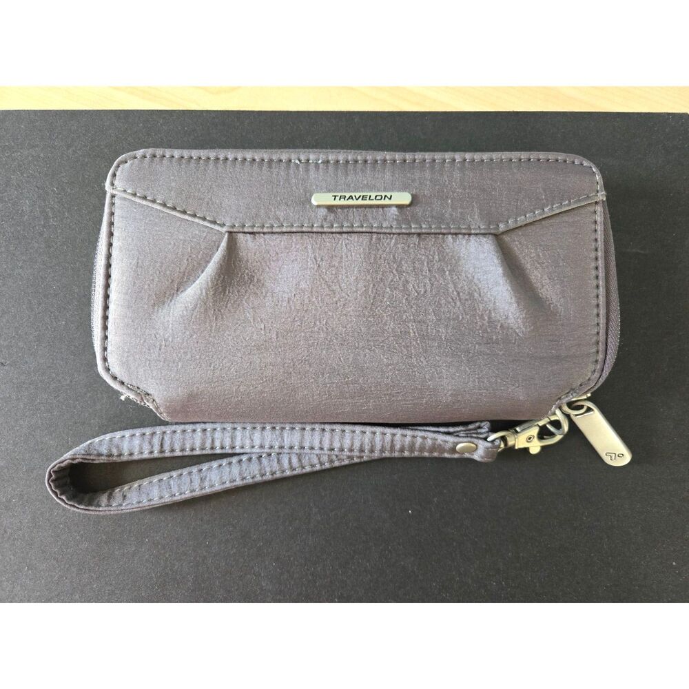 Travelon RFID Blocking Water Resistant Wallet/Clutch w/strap in Light Gray